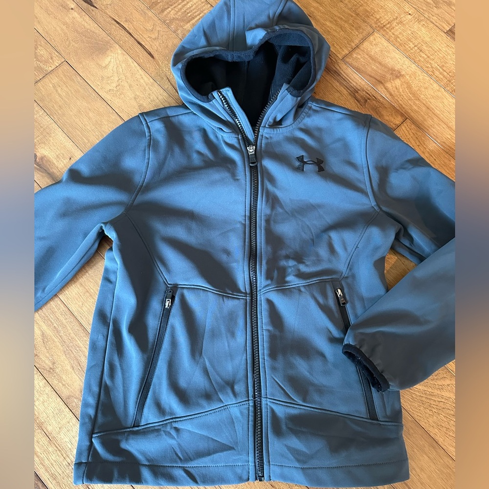 Boys under Armour youth medium jacket